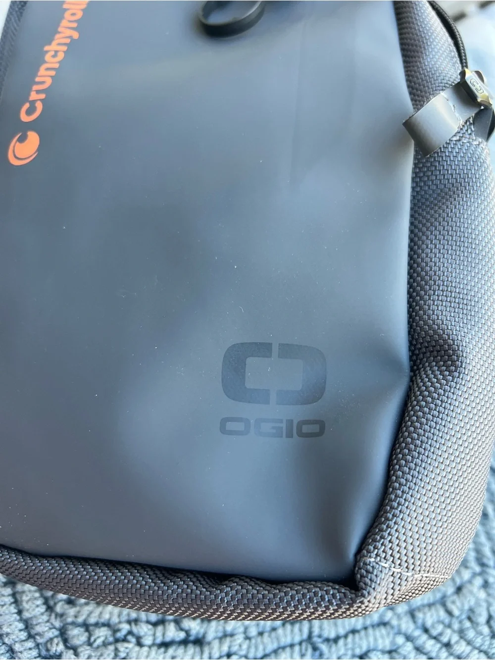 Crunchyroll black sling